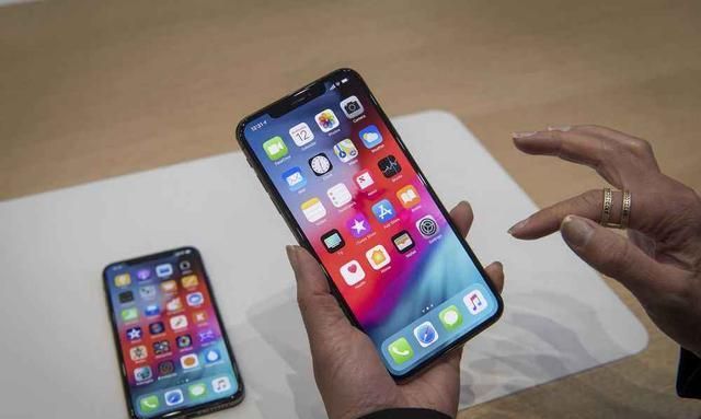 iphone11是双卡双待嘛 f9e9-iwhseiu6840297.jpg