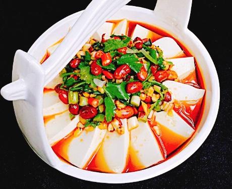 夏天的下饭神菜口水豆腐,做法超级简单,真的是鲜香美味一口一块