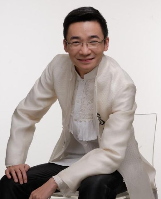 今天小编要说的是一位央视主持人,他叫做高博,他还是小有名气的,相信