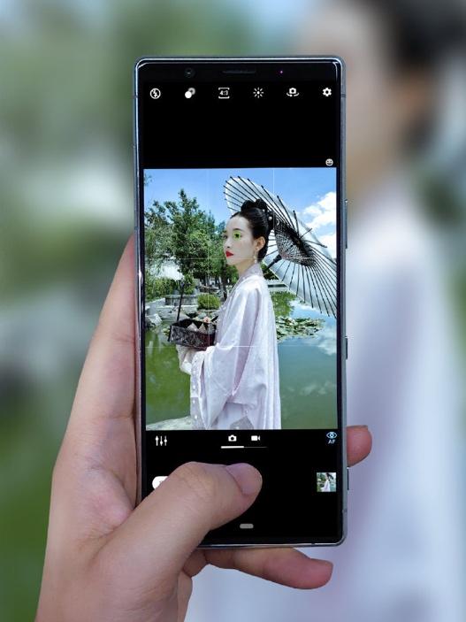 索尼xperia5手机摄影舒适单手握持实时眼部对焦