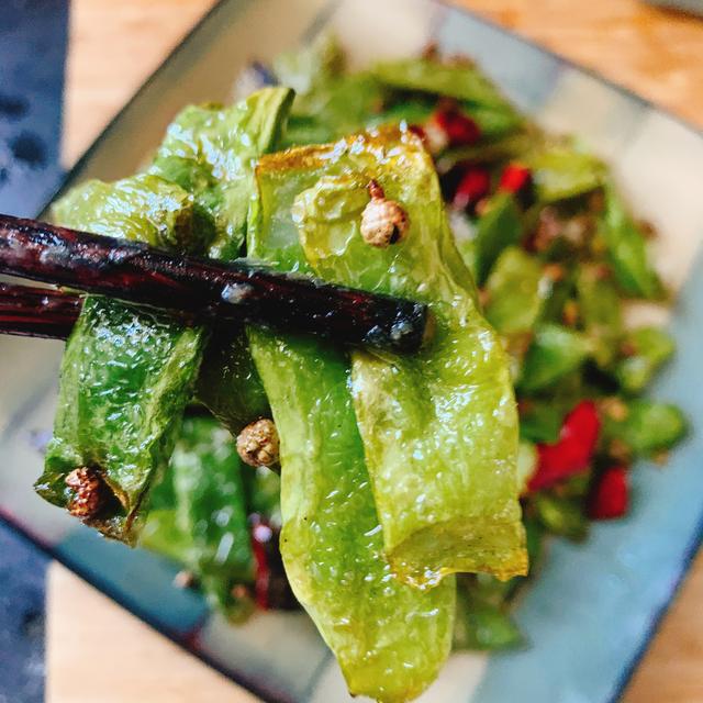 麻辣爽口的干煸芸豆家常做法,简单美味又好吃,麻辣鲜香好下饭