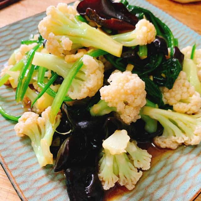 大厨曝光一道夏季凉拌美食木耳菜花真的是凉拌菜中的营养之王
