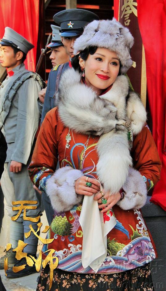 《步步惊心》中的八福晋石筱群,在剧组被假戏真做,如今怎样了?