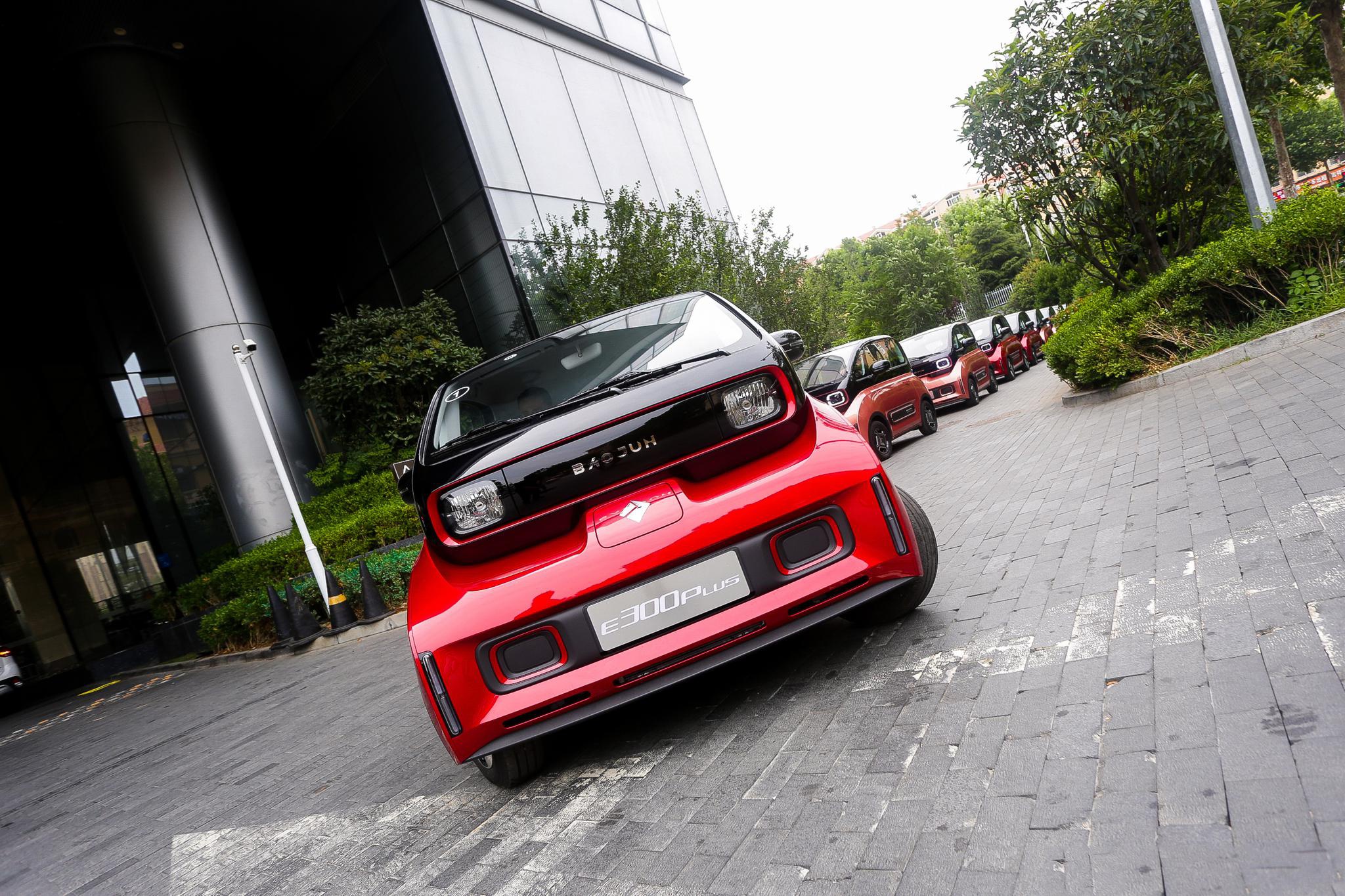 大眼萌新 伴你同行 试驾新宝骏e300/e300 plus