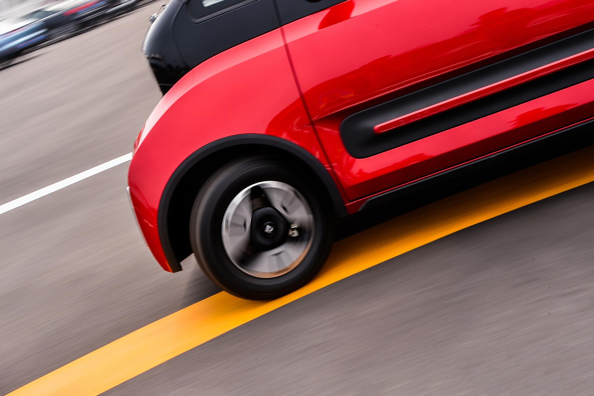 大眼萌新 伴你同行 试驾新宝骏e300/e300 plus