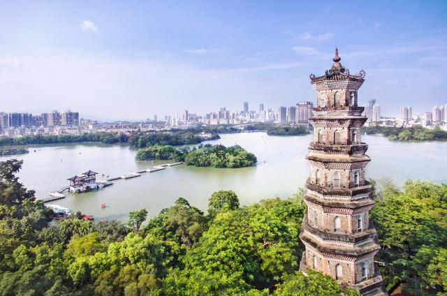 园洲学生快餐500元3小时现象：Z世代的社交货币与消费密码