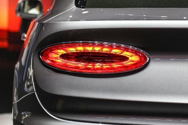 比老款便宜20多万！解读宾利新款添越变了什么？