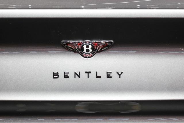 比老款便宜20多万！解读宾利新款添越变了什么？