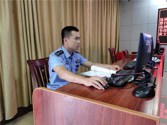 用爱守护社区百姓安宁 记龙州县公安局城厢派出所民警韦桂祥