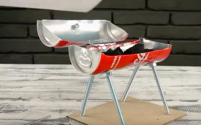 一个可口可乐易拉罐改造一下全宿舍的人都吃到了烤肉