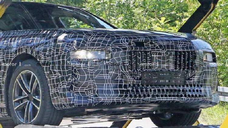 续航或超600km，配备更加智能自动驾驶系统，宝马i7路试谍照曝光