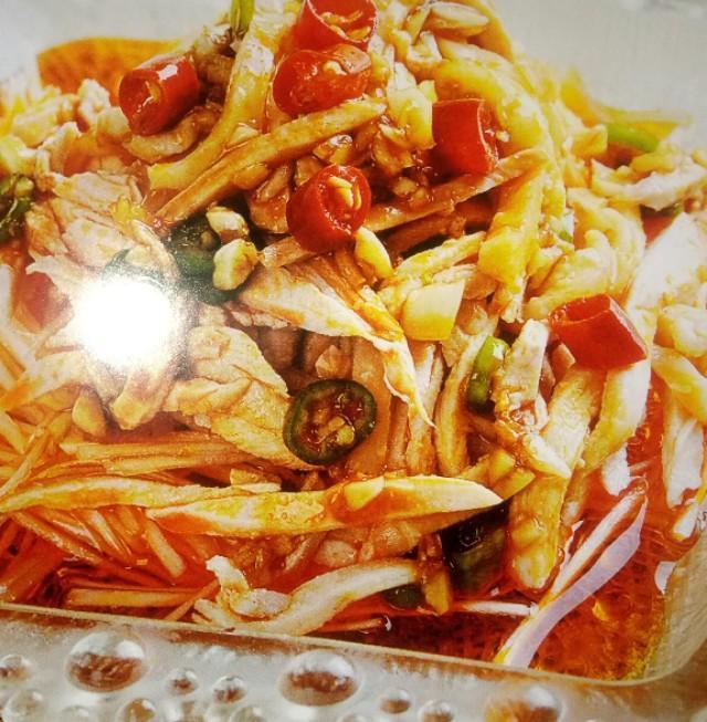 红油鸡丝,让你胃口大开的凉拌菜,色鲜味美,佐酒下饭,两不误