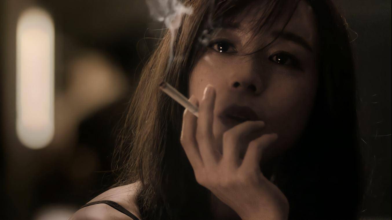 从一线女星到为小10岁的白宇做配角,40岁的张静初经历了什么