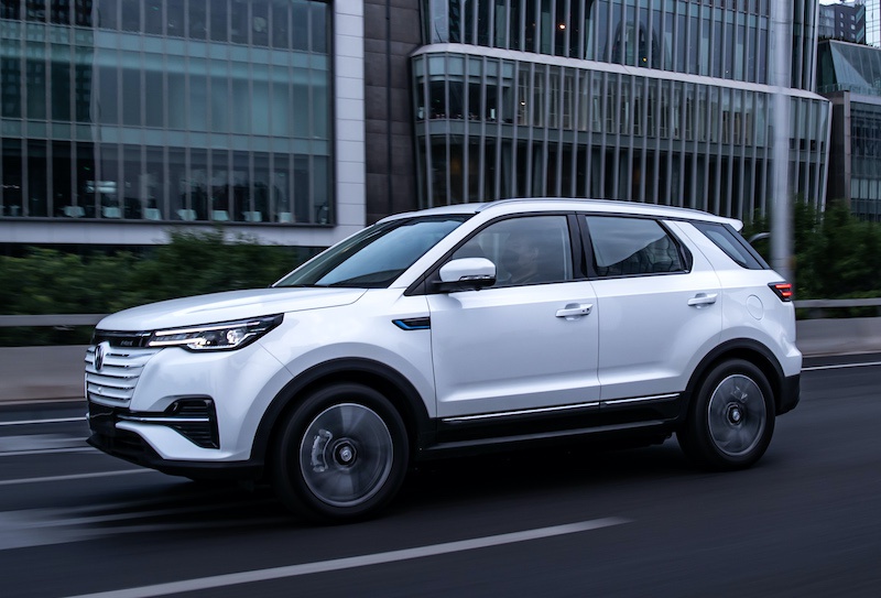 续航达605km长安新能源cs55纯电版上市售1599万起