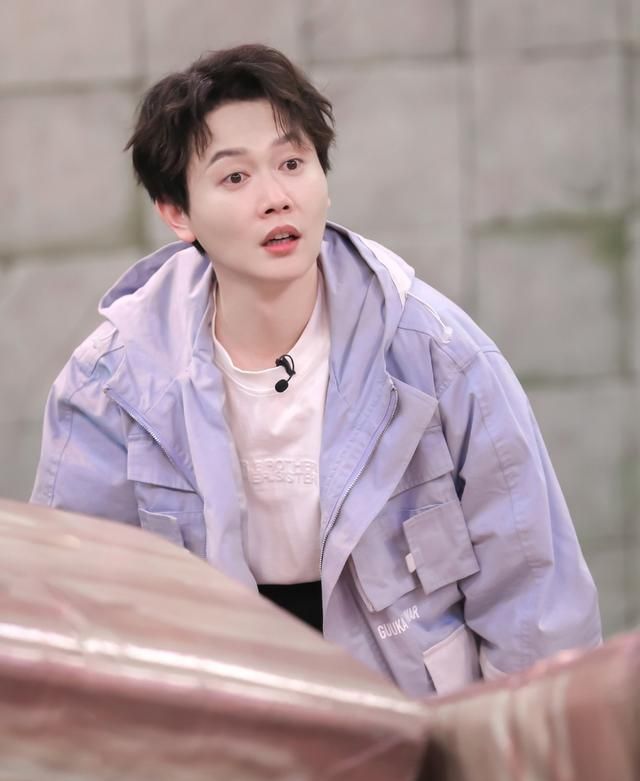 孟鹤堂上综艺说谐音梗,粉丝:不怕被师父踢?