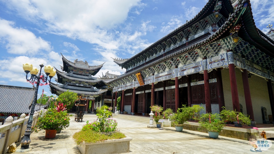 惠来县最著名的景点,藏着广东佛像之最,被誉为"粤东第一佛"|佛光寺
