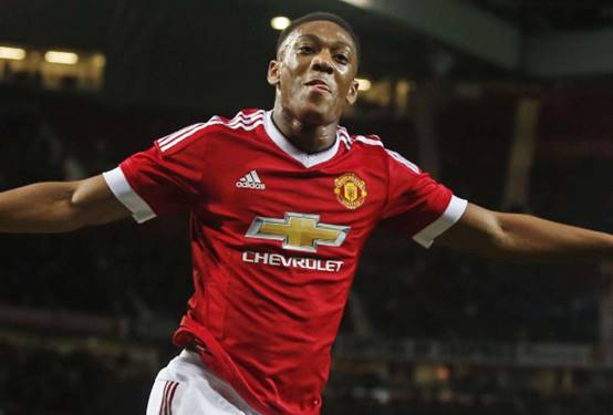 马夏尔在年轻的时候踢过9号位置,踢9号位置,更加容易进球|曼联|马夏尔