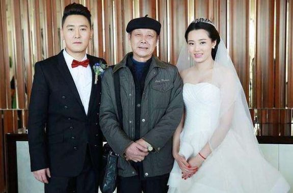 当年的谣言随着孟真的结婚也是不攻自破了,好在现在的二人生活幸福