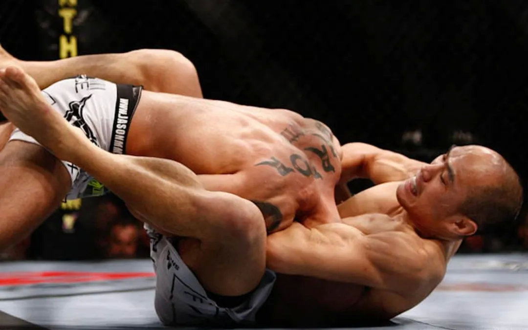 ufc铁笼48秒降服对手,中国草原狼张铁泉首次惊艳世界!