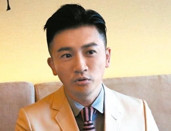 她曾被苏有朋苦苦追求3年,确与圈外丈夫结婚,现今生活幸福么?