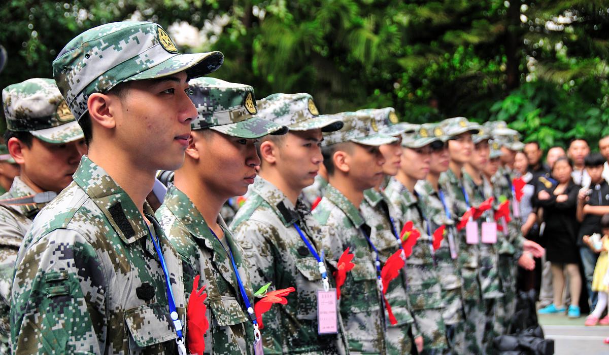 现在初中生和高中生当兵越来越少,主要是这4方面原因,望周知