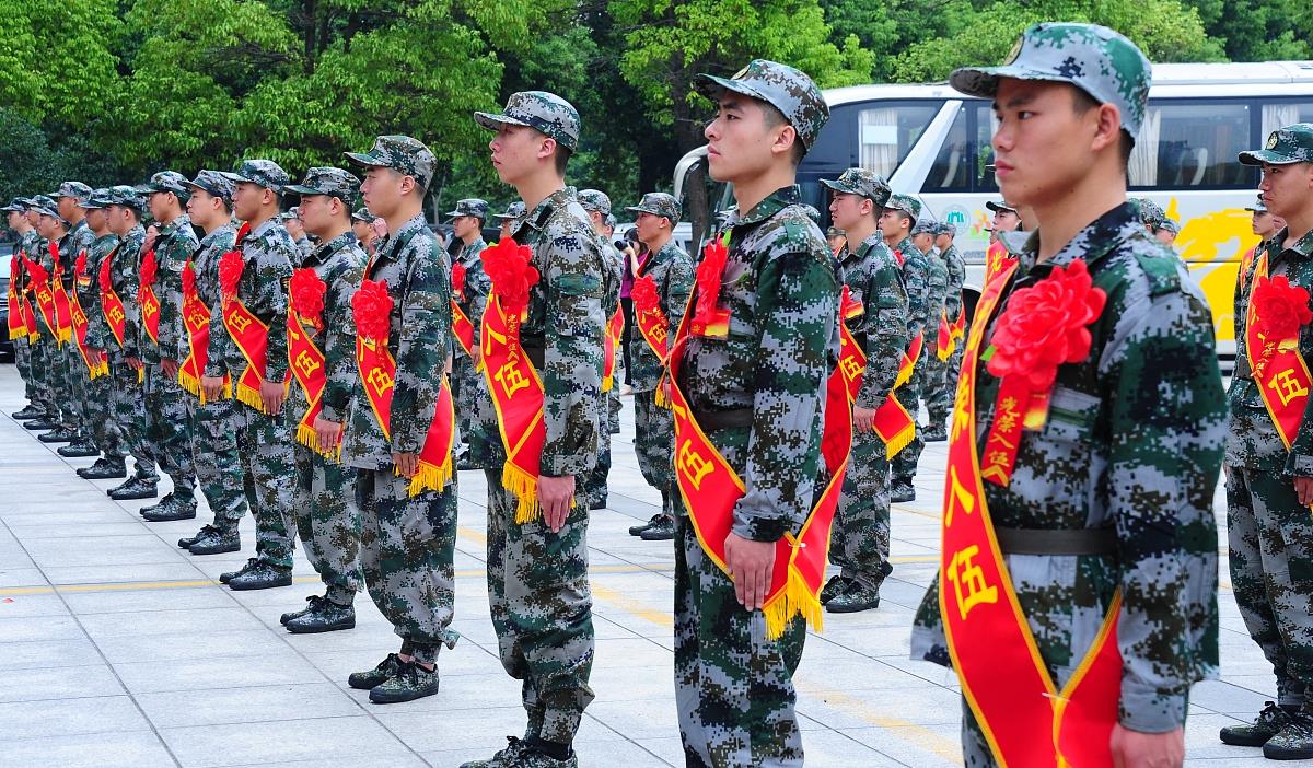 今年"首次"优先征集应届大学毕业生"直招士官"入伍