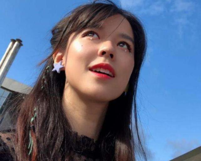 沫子在战队里一人之下一句我饿了队员们马上去煮面给她吃