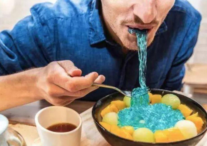 为什么蓝色会影响食欲?关于人类进化史的秘密,现在终于有了答案