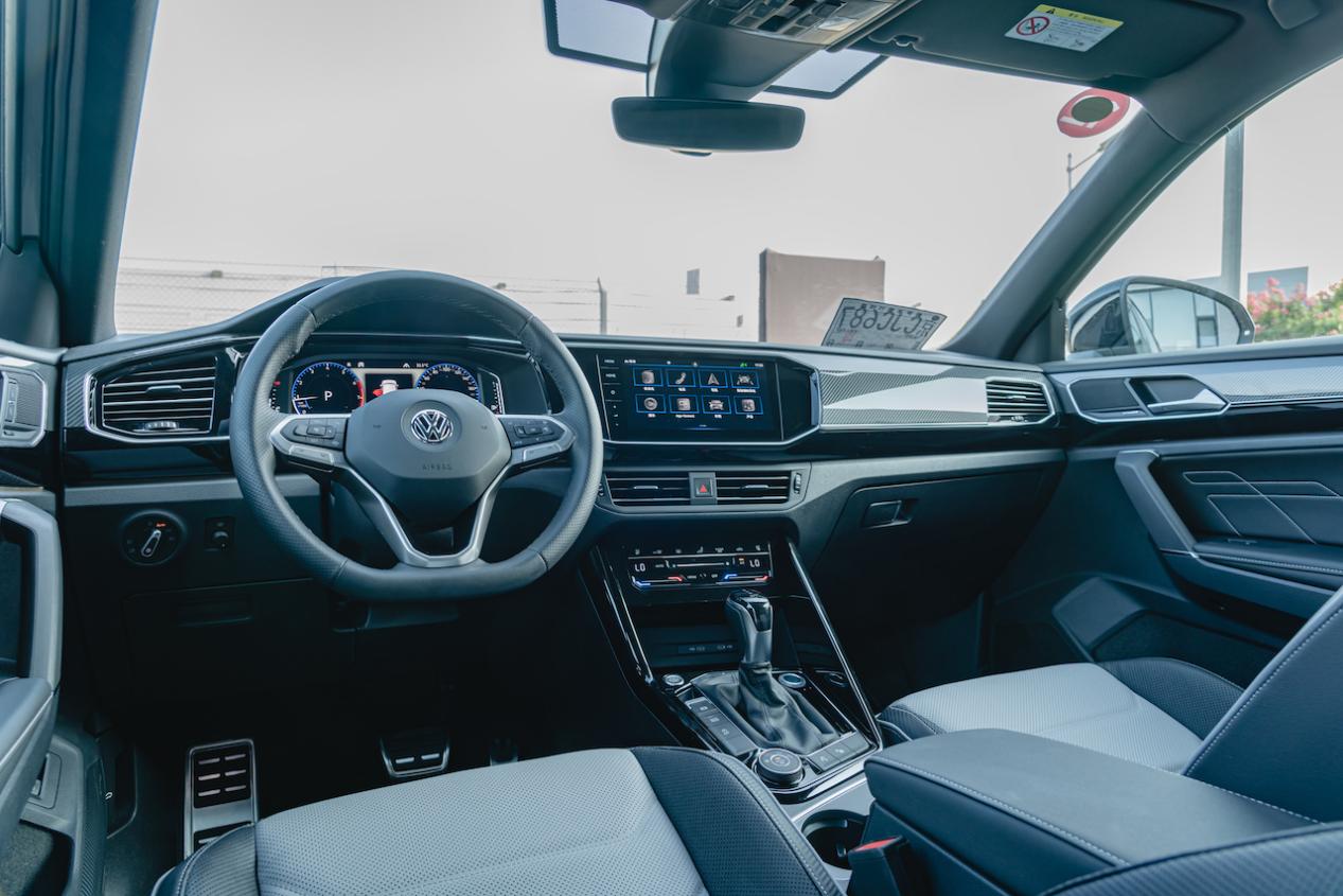 试驾大众探岳x你到底是个啥80君场地试驾一汽大众探岳x