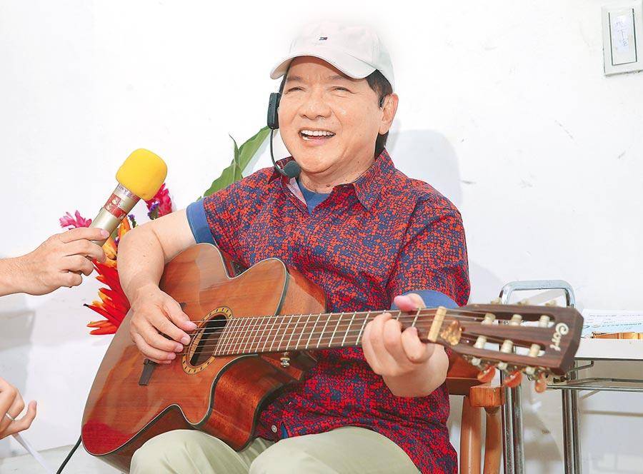 曾凭一首《爱拼才会赢》火遍大江南北,72岁的叶启田现在怎么样了