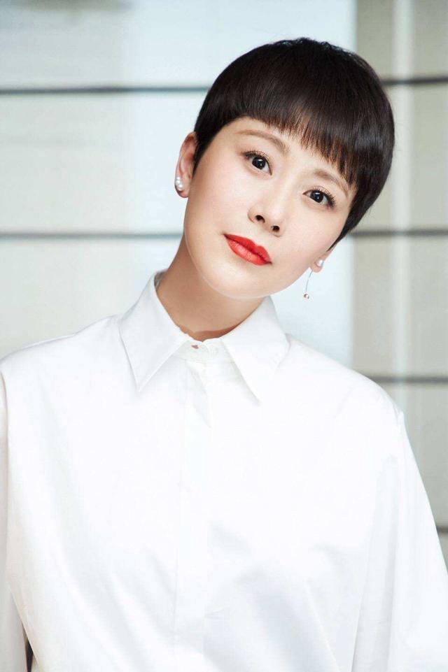 海清陶虹,1972年1月15日生于江苏省无锡市,国家话剧院一级演员,原国家