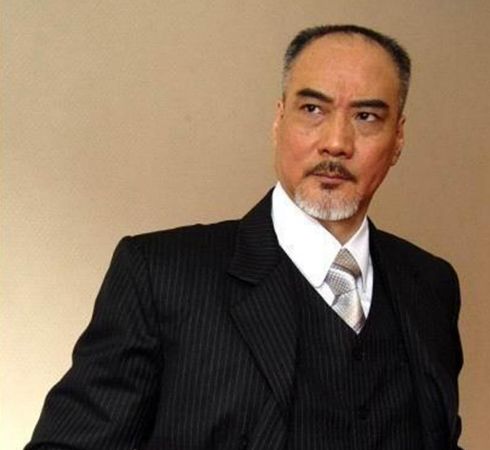 徐少强的妻子叫做雪梨(严慧明),在电视剧《神雕侠侣》当中出演过李