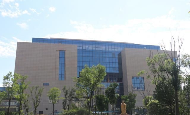 财经类大学211排名2_浙江两所财经类大学,就业好、薪酬高,比“211”高校(2)