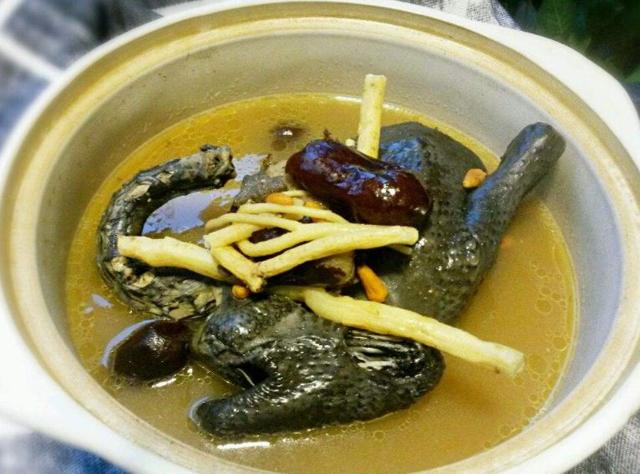 秋天多给孩子做这汤,用料简单,营养均衡,体质不好的孩子要多喝