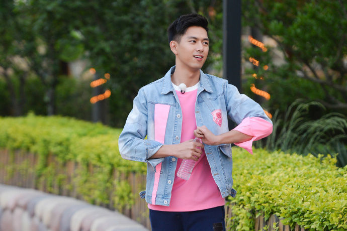 跑男竟然有李现几年前的小透明如今火遍半边天