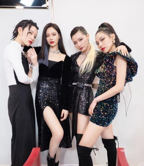 浪姐第一横怼得了伊能静治得住蓝盈莹帮得上张含韵