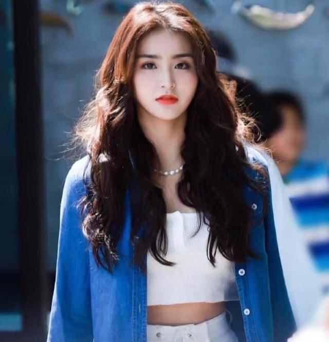 金子涵拿到的都是"祖传"代言资源!杜华是为了证明不出道更好吗