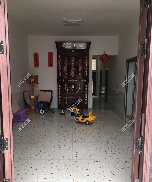 在农村自建房中,水磨石,水泥抹光,瓷砖哪种更实用?更省钱?