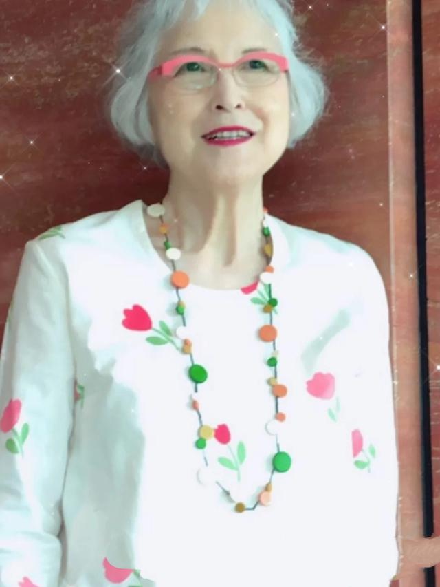 85岁日本奶奶状态太年轻活成女性典范这才是真正的fashion