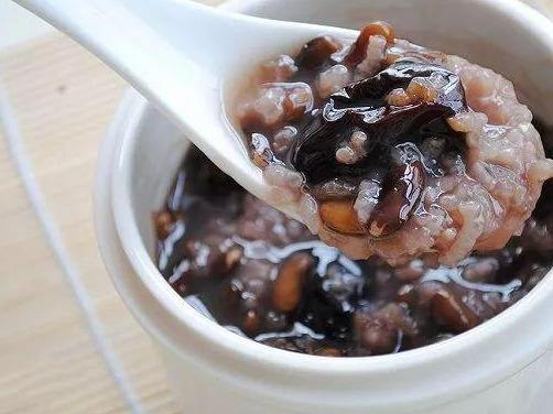 芹菜鸡汤粥,金沙胡萝卜,黑豆大枣粥这几道菜的家常做法