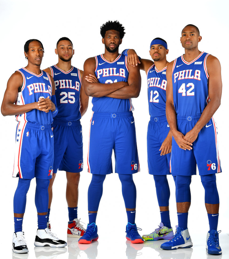 霍华德想掐恩比德的脖子并非因为数据被完爆而是他总骗犯规