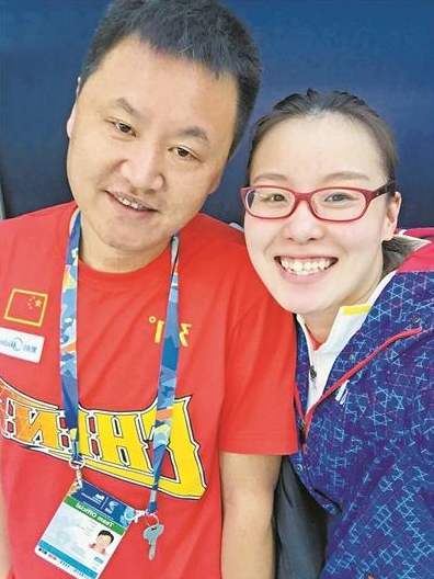 叶诗文视其为父亲,徐嘉余:明年盛夏,带金牌回家看您