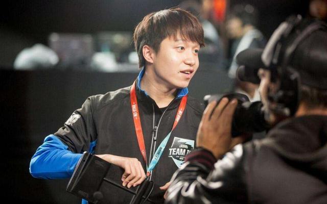 时隔7年阿布首谈与we鱼死网破!edg将花巨资引援,厂长剑指s11