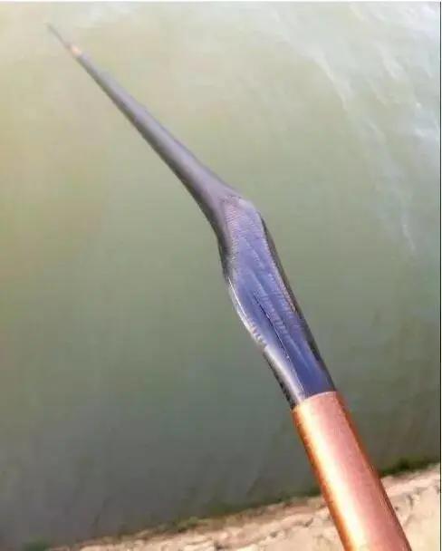 熟悉断竿细节,再也不用担心私房钱存不住了|姿势|私房钱|鱼竿_新浪