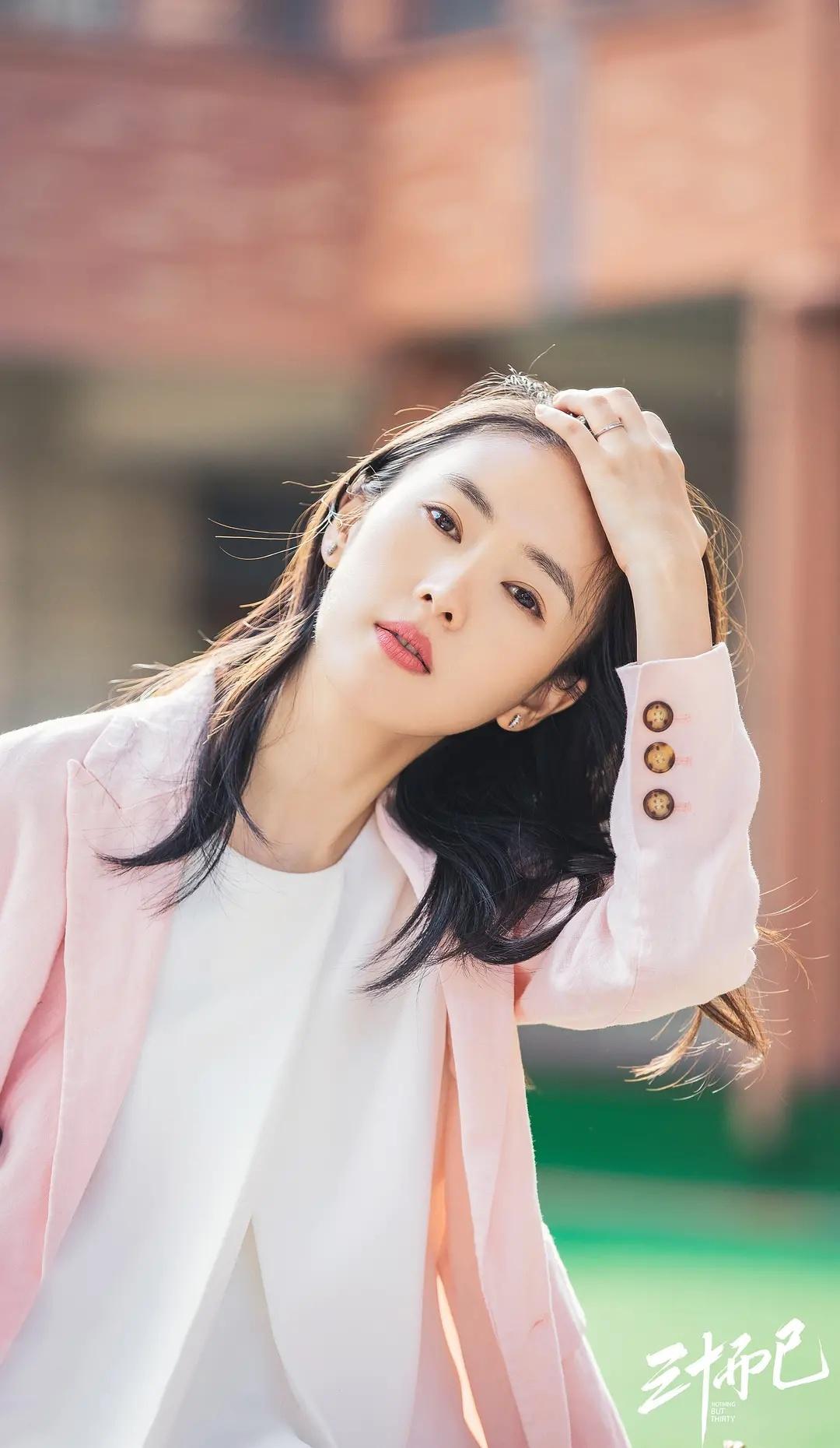 童瑶在《三十不惑》中的演技受到了一致的好评