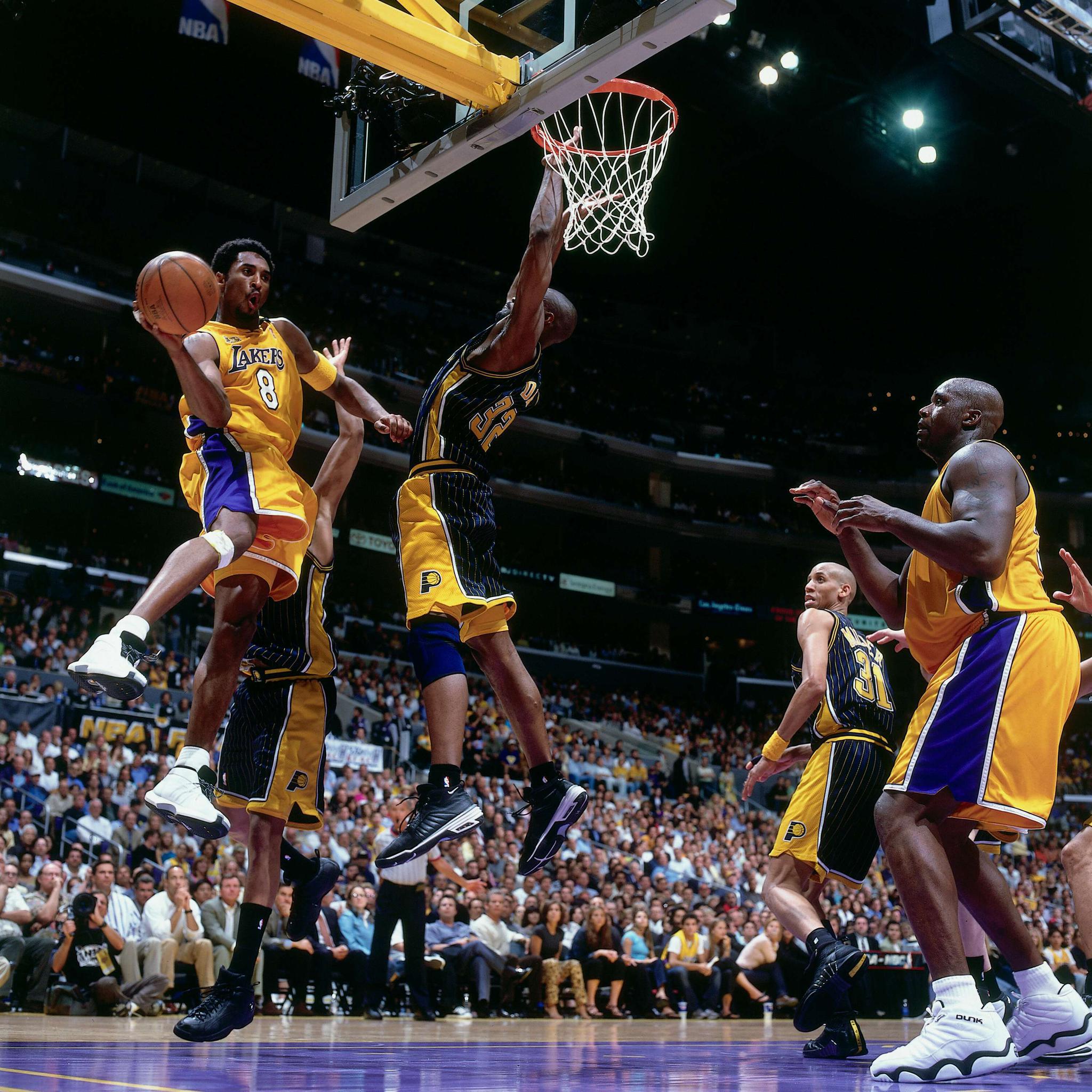 仅11.7%的支持率?nba历史第一人乔丹险胜,科比差距有点尴尬