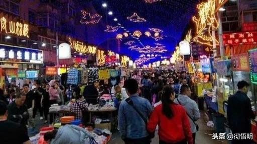 国内最火爆的5条美食街,一条街2小时也逛不完,你去过几条?