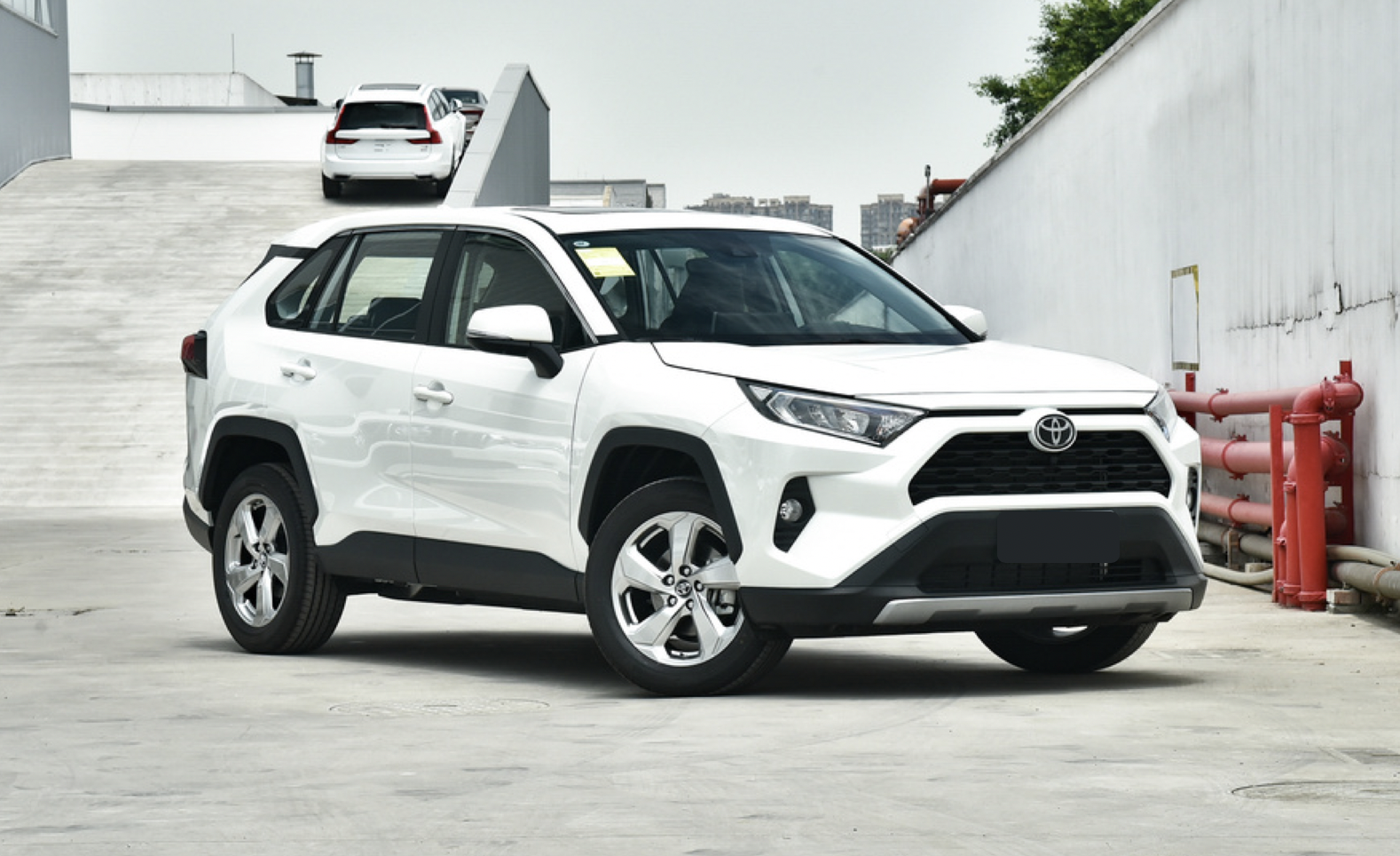 舒适运动你要谁?森林人对比荣放