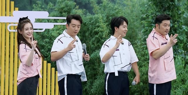 越来越有深度的跑男,不仅押中高考作文题,还变身“卡点狂魔”!休闲区蓝鸢梦想 - Www.slyday.coM 越来越有深度的跑男,不仅押中高考作文题,还变身“卡点狂魔”!休闲区蓝鸢梦想 - Www.slyday.coM