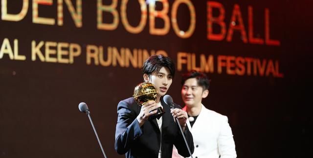 越来越有深度的跑男,不仅押中高考作文题,还变身“卡点狂魔”!休闲区蓝鸢梦想 - Www.slyday.coM 越来越有深度的跑男,不仅押中高考作文题,还变身“卡点狂魔”!休闲区蓝鸢梦想 - Www.slyday.coM